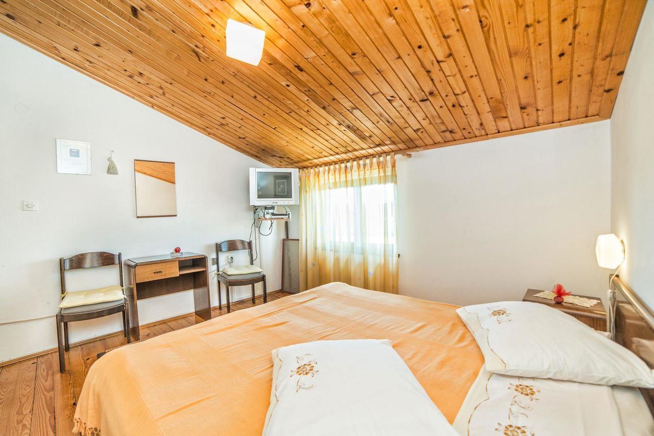 Apartments And Rooms Ana Pomer 217 Extérieur photo