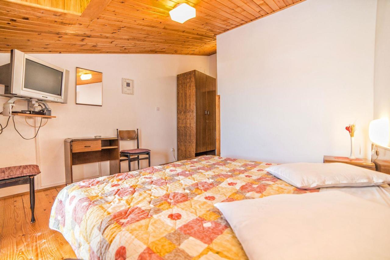 Apartments And Rooms Ana Pomer 217 Extérieur photo